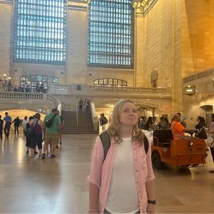 Meet your Posher, Avery